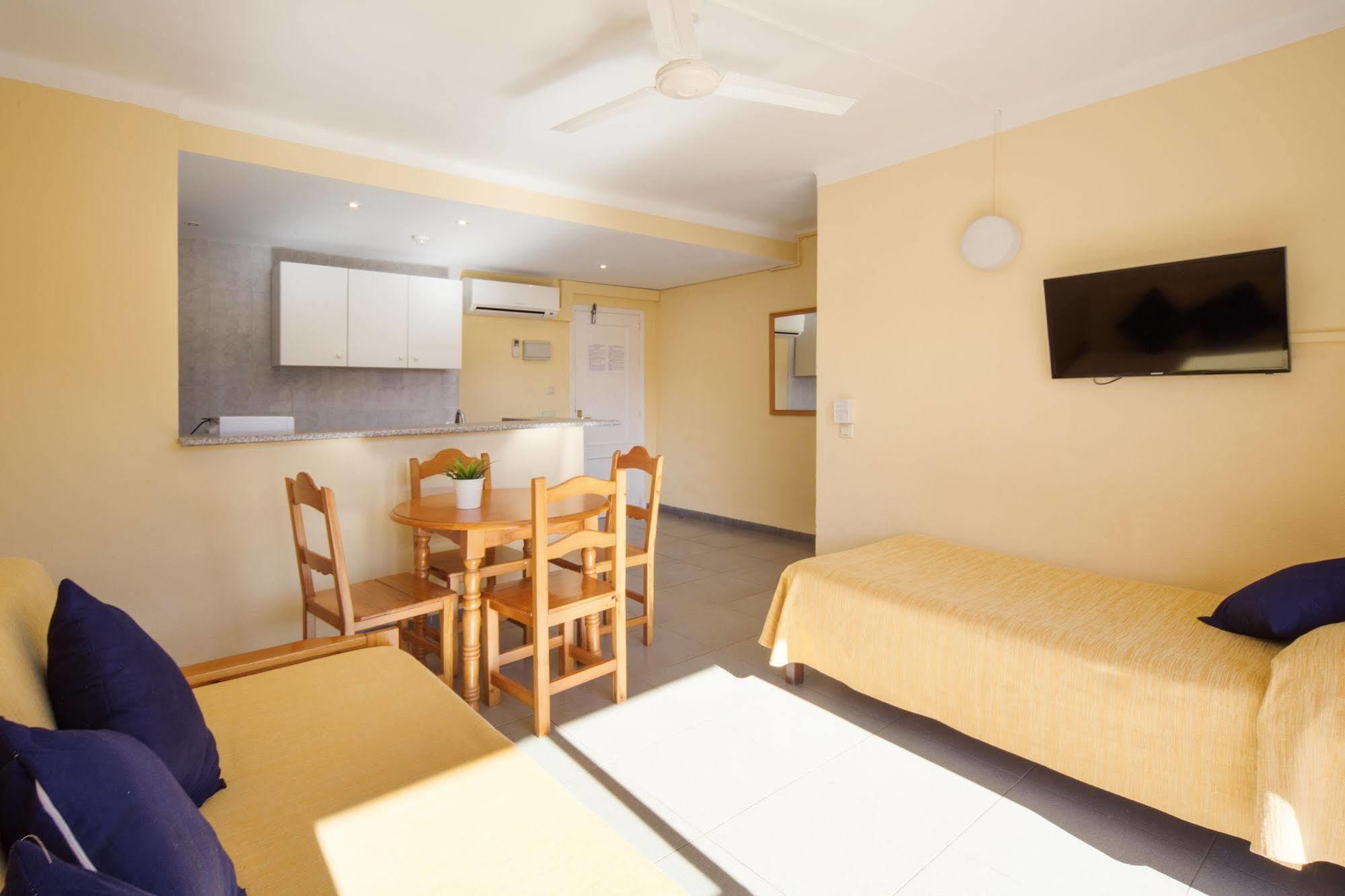 Martinez Apartments Palma Nova  Zewnętrze zdjęcie