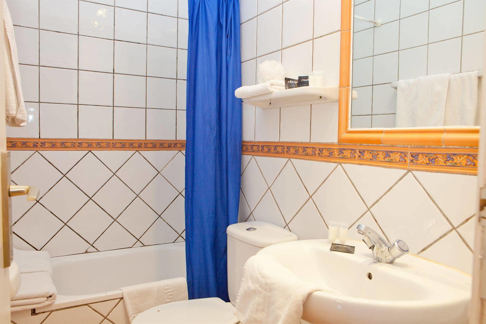 Martinez Apartments Palma Nova  Zewnętrze zdjęcie