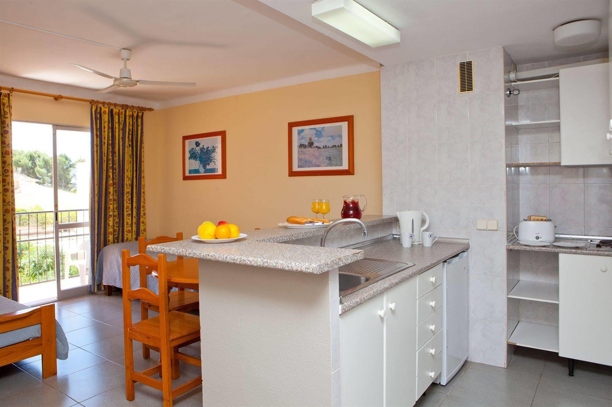 Martinez Apartments Palma Nova  Zewnętrze zdjęcie